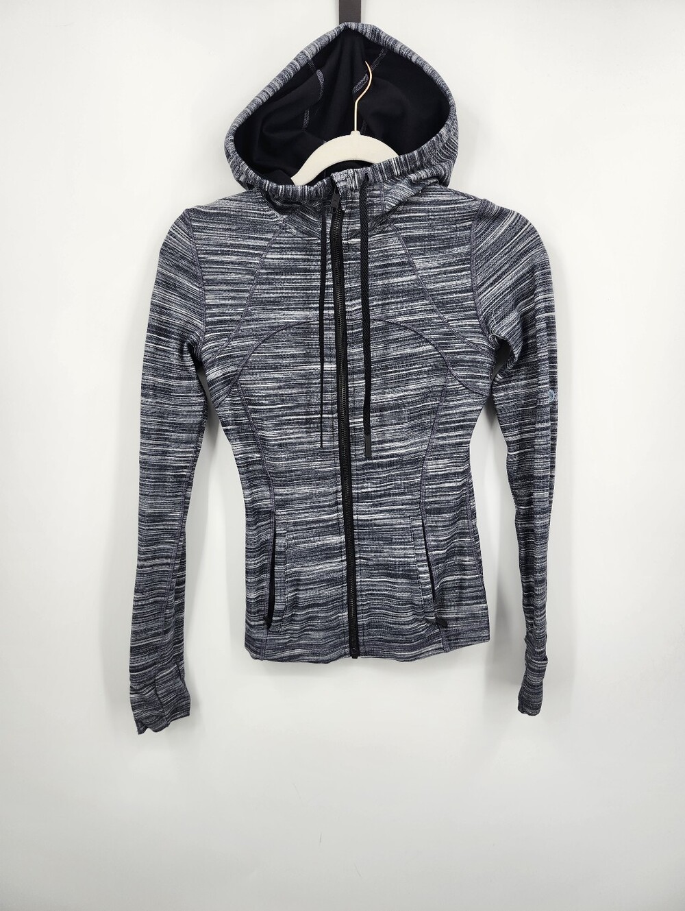 Lululemon Hooded Define Jacket Nulu  Size 4 Heathered Black/White